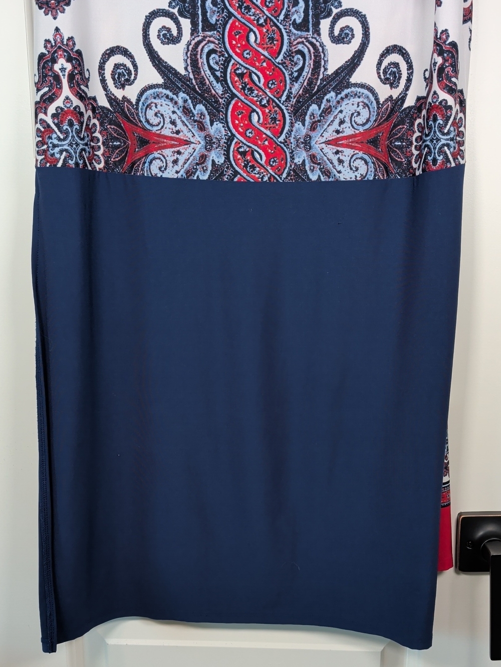 Melissa Paige White Navy Red Paisley Print Sleeveless Shift Dress - Picture 9 of 10
